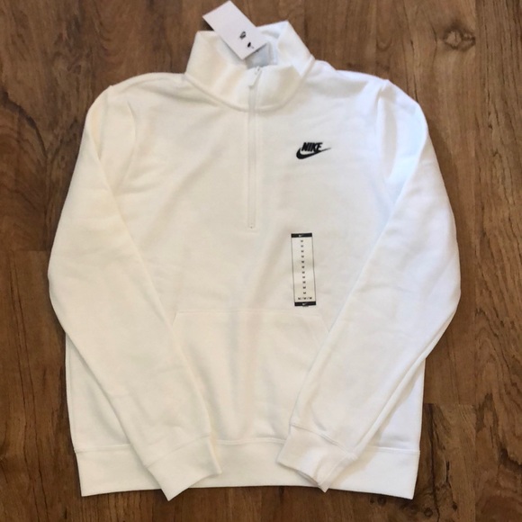 Nike Tops - NWT Nike Sportswear Club 1/2-Zip Sweatshirt